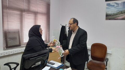 گزارش تصویری | دیدار مدیرکل و روسای شهرستان های تابعه با همکاران بمناسبت ولادت حضرت زهرا(س)