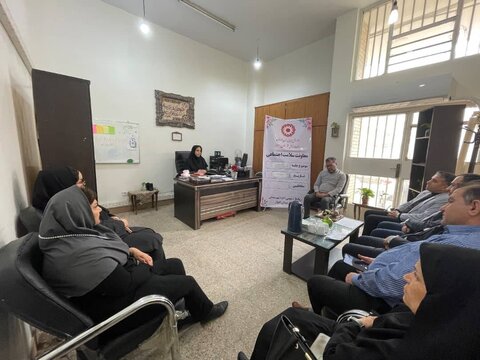 برگزاری جلسه مشترک بهزیستی اهواز و اداره سوادآموزی با محوریت ارتقای عدالت آموزشی زنان سرپرست خانوار