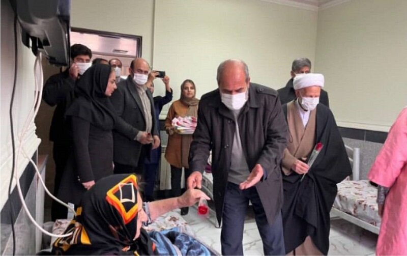 روز مادر وتکریم مادران مقیم در خانه سالمندان هیدج