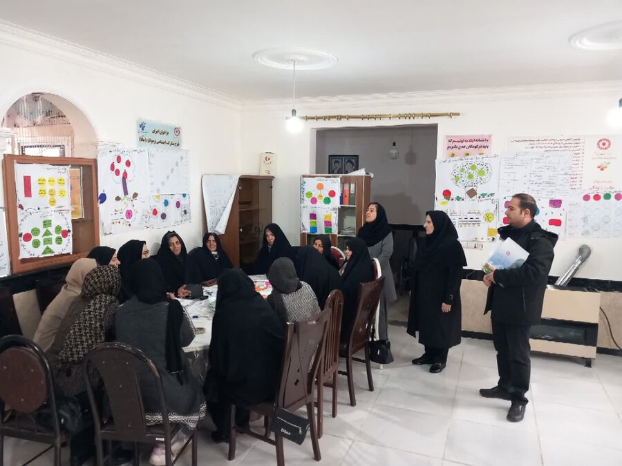 نمین| بازدید رئیس اداره بهزیستی شهرستان نمین از اجرای طرح «مانا» ویژه زنان در مرکز مثبت زندگی آبی‌بیگلو