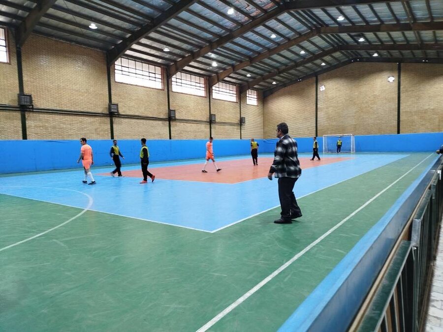 ملارد | برگزاری مسابقات فوتسال با حضور مراکز توانبخشی بهزیستی