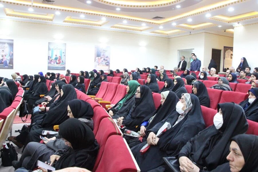 پیشوا | صفر تا صد توانمندیهای زنان/ برگزاری آیین بزرگداشت مقام زن و روز مادر