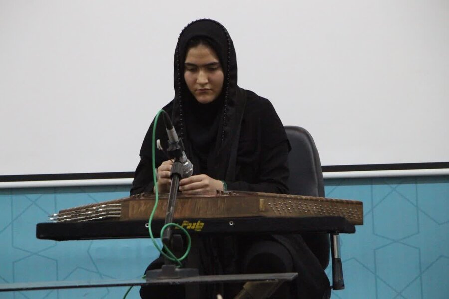 پیشوا | صفر تا صد توانمندیهای زنان/ برگزاری آیین بزرگداشت مقام زن و روز مادر