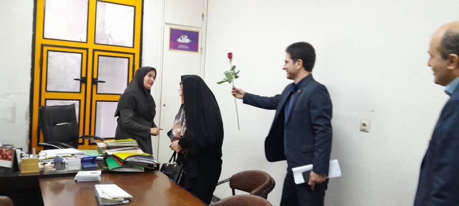 تجلیل از بانوان شاغل در بهزیستی گیلان