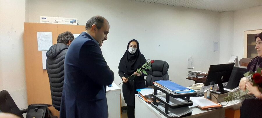 تجلیل از بانوان شاغل در بهزیستی گیلان