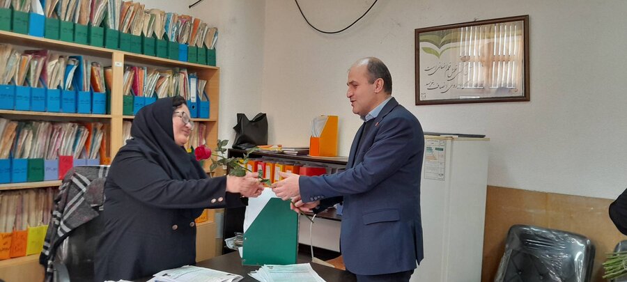 تجلیل از بانوان شاغل در بهزیستی گیلان