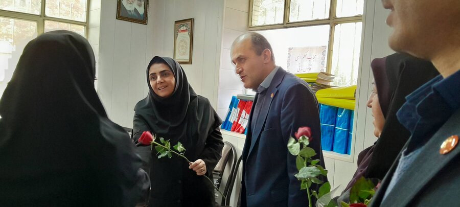 تجلیل از بانوان شاغل در بهزیستی گیلان