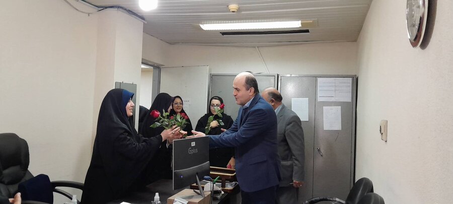تجلیل از بانوان شاغل در بهزیستی گیلان