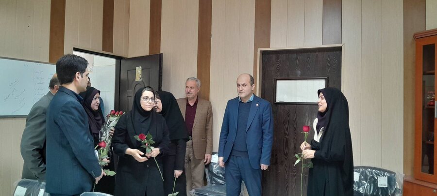 تجلیل از بانوان شاغل در بهزیستی گیلان