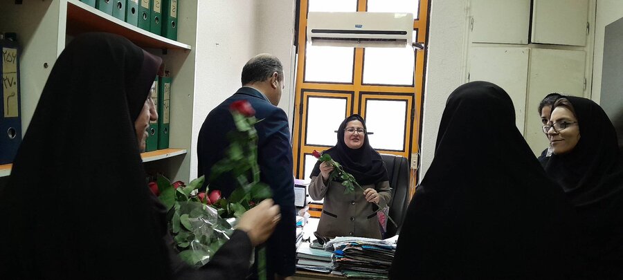 تجلیل از بانوان شاغل در بهزیستی گیلان