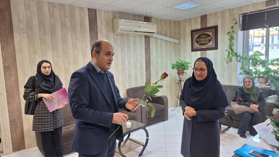 تجلیل از بانوان شاغل در اداره کل بهزیستی گیلان