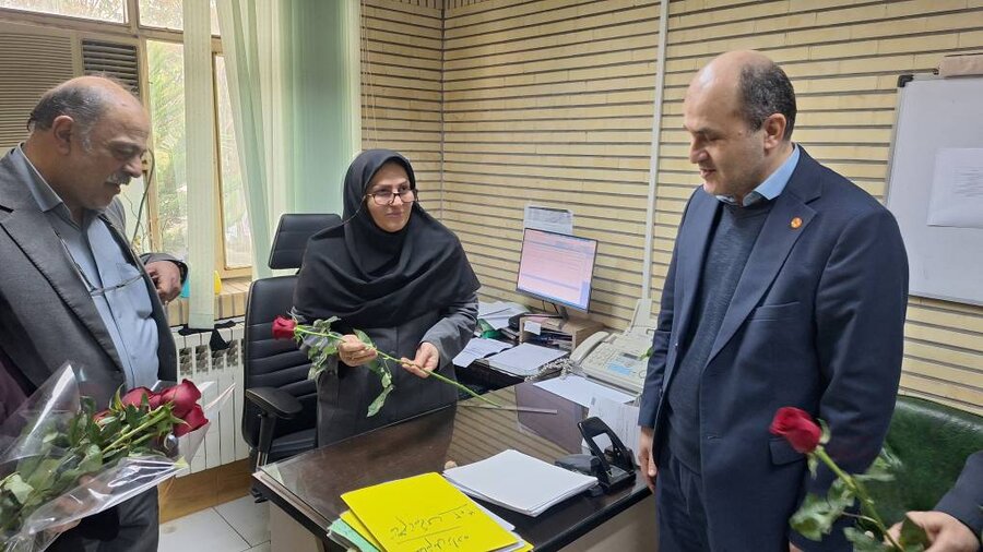تجلیل از بانوان شاغل در اداره کل بهزیستی گیلان