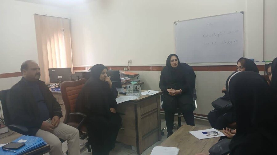 قرچک l برگزاری جلسه آموزشی دستورالعمل مراکز مثبت زندگی