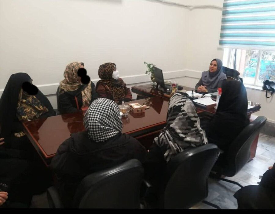 شهرتهران| برگزاری دوره آموزشی مهارت‌های زندگی و خودباوری ویژه زنان سرپرست خانوار