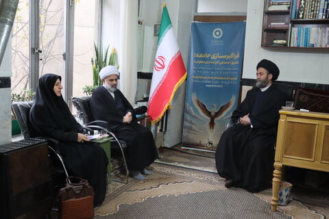 دیدار مدیرکل بهزیستی استان اردبیل با امام‌جمعه اردبیل به مناسبت هفته گرامیداشت افراد دارای معلولیت/ تأکید بر اجرای برنامه‌های تلفیق اجتماعی با محوریت