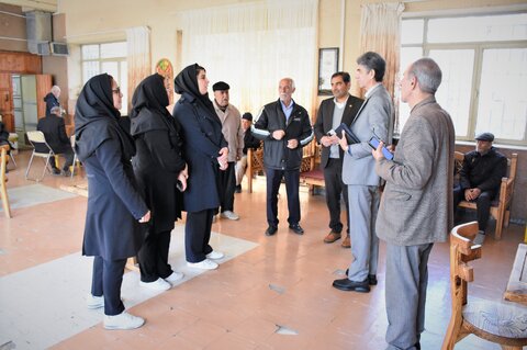 بازدید مدیرکل بهزیستی استان کرمانشاه از مرکز سالمندان