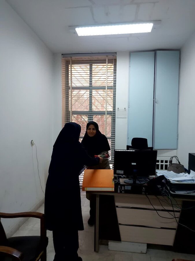 تقدیر از بانوان شاغل در مدیریت بهزیستی شهرستان یزد به مناسبت میلاد حضرت زهرا (س)