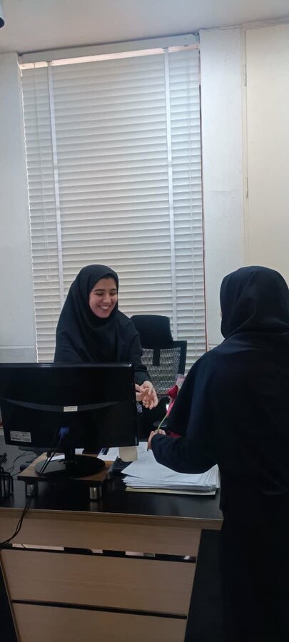 تقدیر از بانوان شاغل در مدیریت بهزیستی شهرستان یزد به مناسبت میلاد حضرت زهرا (س)