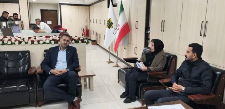 جلسه  رئیس اداره بهزیستی پیرانشهر با رئیس بانک کشاورزی و بررسی راهکارهای توسعه حمایت مالی از مددجویان