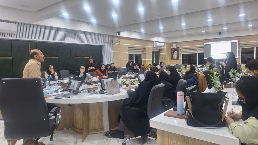 کارگاه تربیت مربی پیشگیری از آسیبهای اجتماعی نوجوانان در فضای مجازی برگزار شد