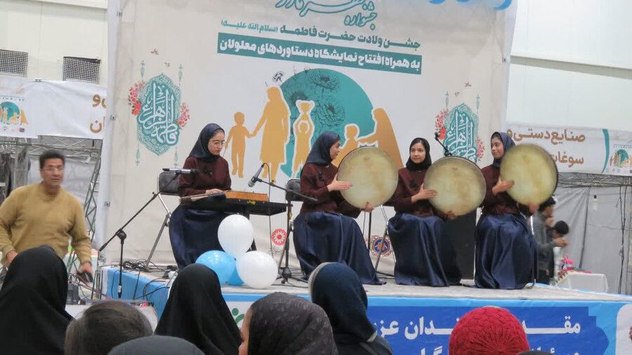 افتتاح جشنواره مهر مادری در سیرجان