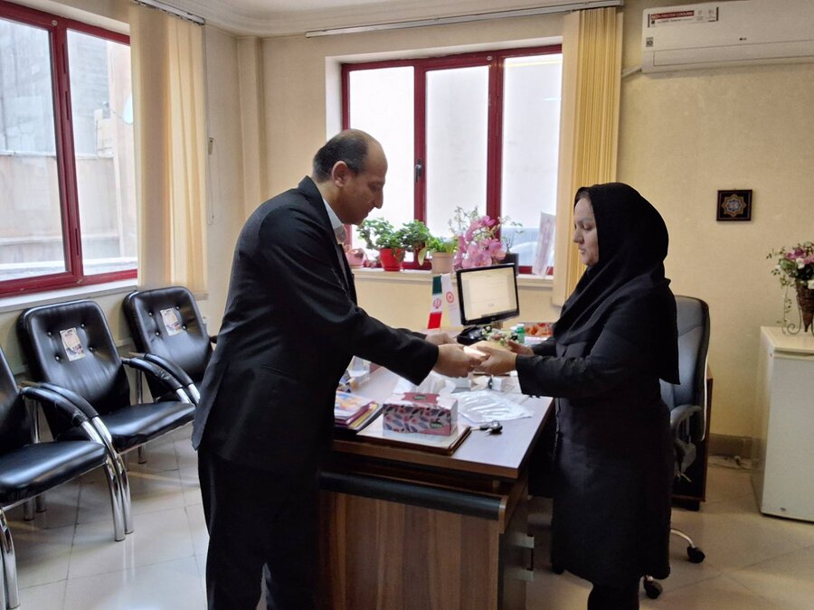 دیدار مدیرکل بهزیستی آذربایجانغربی با بانوان شاغل در ستاد و اداره پذیرش و هماهنگی