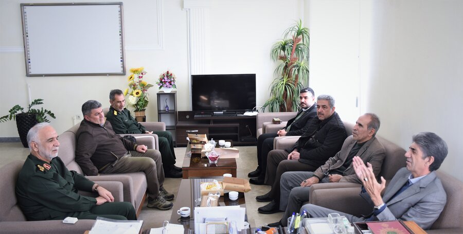دیدار با فرماندهان سپاه