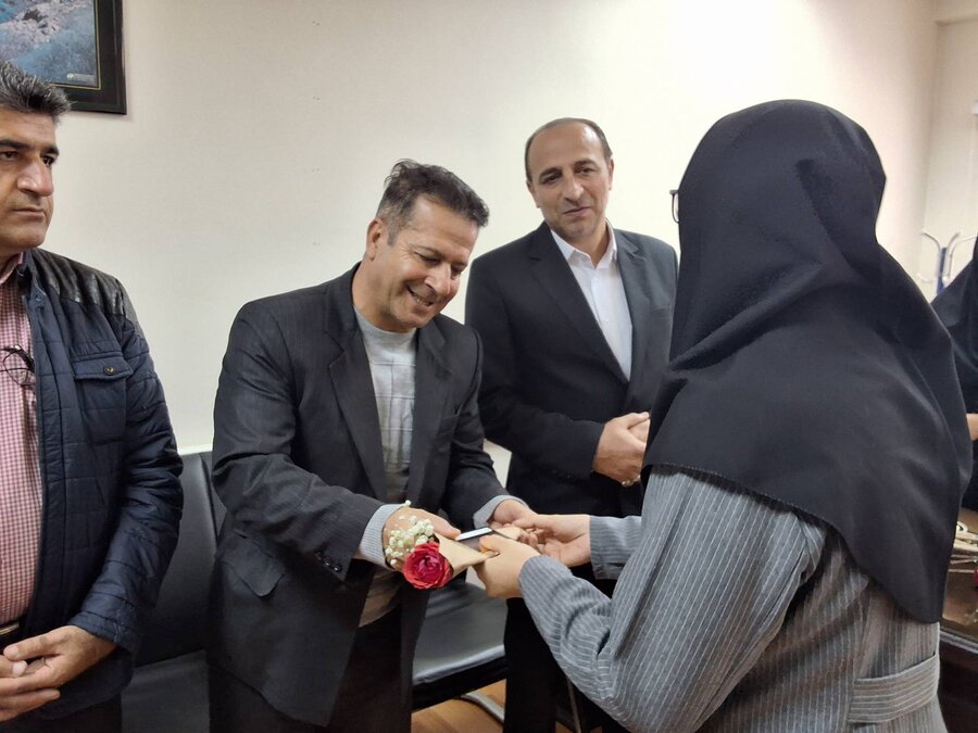 دیدار مدیرکل بهزیستی آذربایجان‌غربی با بانوان شاغل در بهزیستی ارومیه همزمان با ولادت حضرت فاطمه زهرا(س)