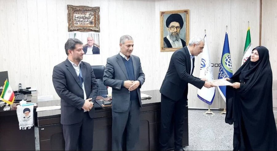 تجلیل از رئیس بهزیستی شاهین دژ بمناسبت روز زن