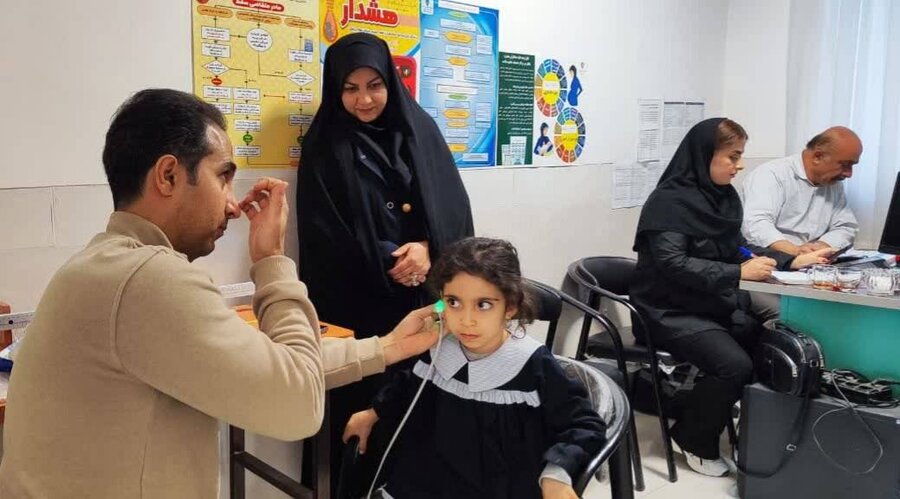 بازدید رئیس بهزیستی شاهین دژ از مرکز شنوایی سنجی شهرستان