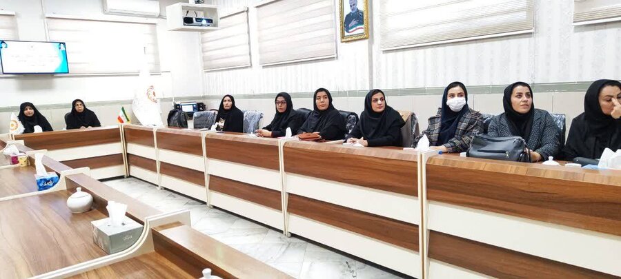 میز گفتگوی سلامت اجتماعی برای مددکاران بهزیستی شاهین دژ