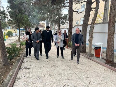 بازدید دادستان شهرستان از مرکز سالمندان شریف فردیس