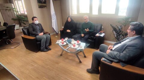 برگزاری نشست مشترک بهزیستی و شهرداری همدان برای توسعه شهر دوستدار سالمند