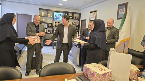 تقدیر روز زن