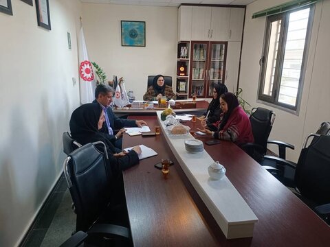 بیرجند/برگزاری نشست هم‌اندیشی و برنامه‌ریزی مرکز مشاوره ۱۴۸۰