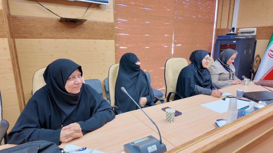 برگزاری نشست تخصصی بازبینی طرح «خاتم» برای تقویت تاب‌آوری و مهارت‌ورزی زنان و دختران قم 