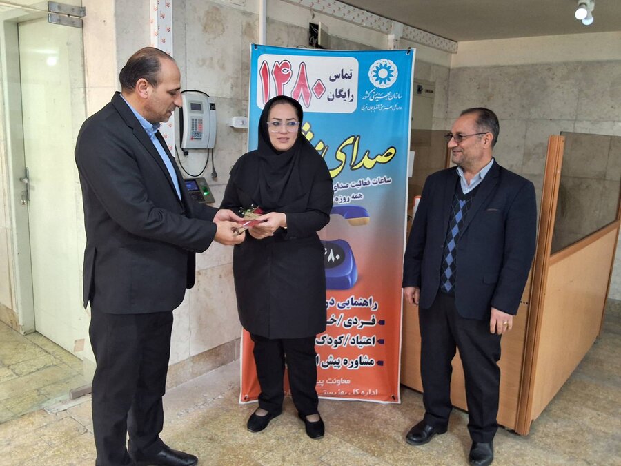تجلیل مدیرکل بهزیستی از بانوان مشاور به مناسبت روز زن
