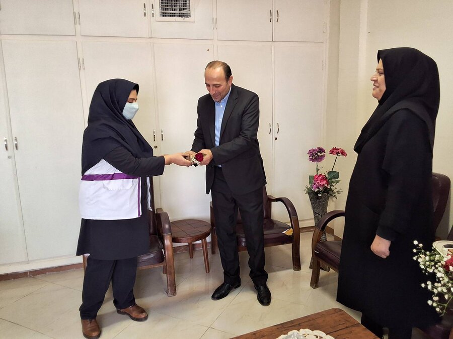 تجلیل مدیرکل بهزیستی از بانوان و کارشناسان اورژانس اجتماعی به مناسبت روز زن