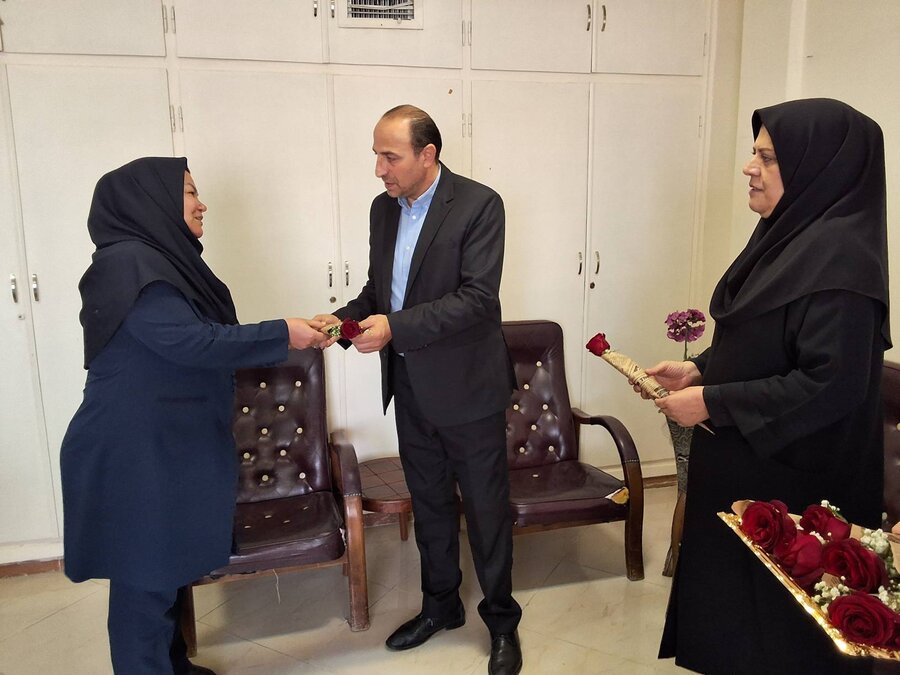 تجلیل مدیرکل بهزیستی از بانوان و کارشناسان اورژانس اجتماعی به مناسبت روز زن