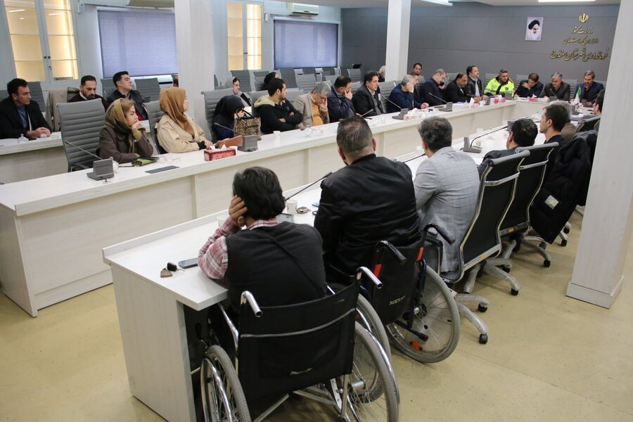 فرماندار سنندج: اجرای کامل حقوق قانونی معلولان مطالبه جدی جامعه است