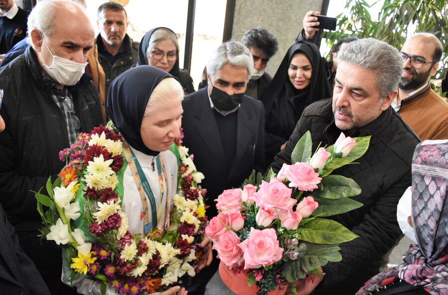 گلبال - راحله بخشی