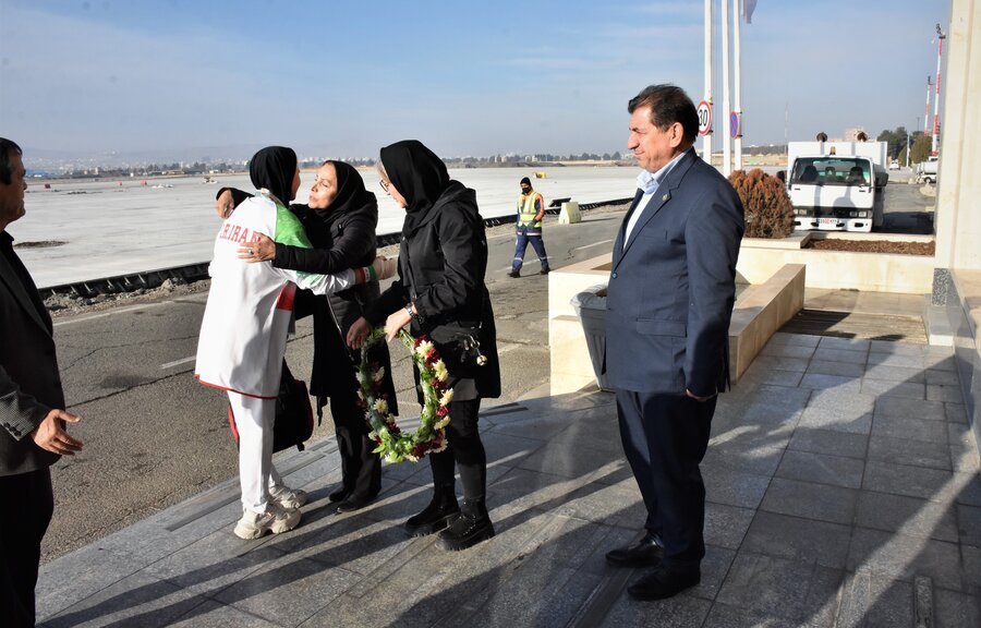 گلبال - راحله بخشی