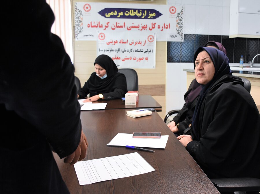 میز ارتباطات مردمی