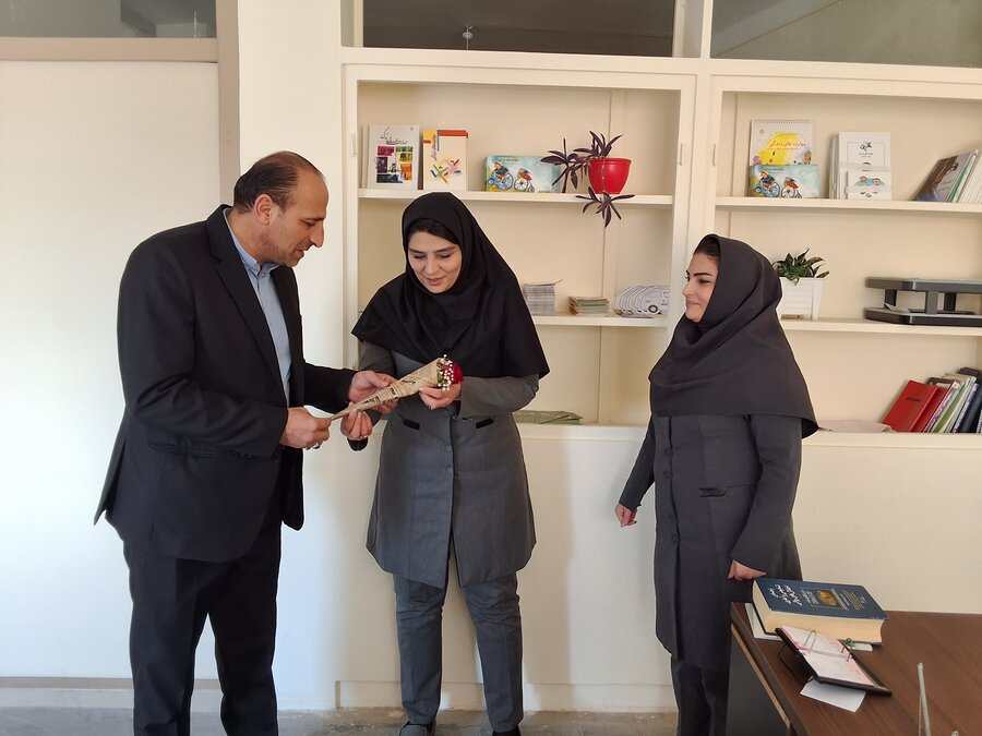 دیدار مدیرکل بهزیستی با دادیار مجتمع «شوق زندگی» به مناسبت روز زن