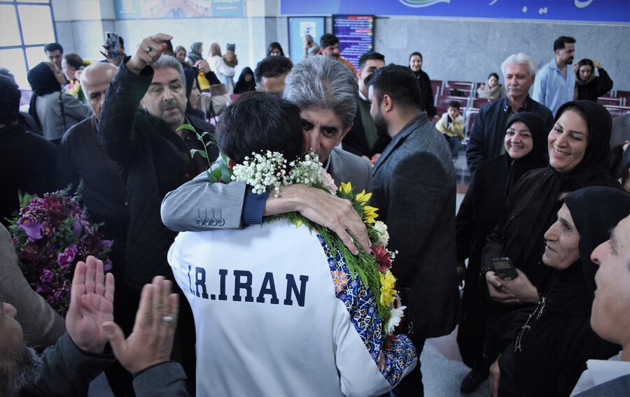 بازگشت قهرمانان