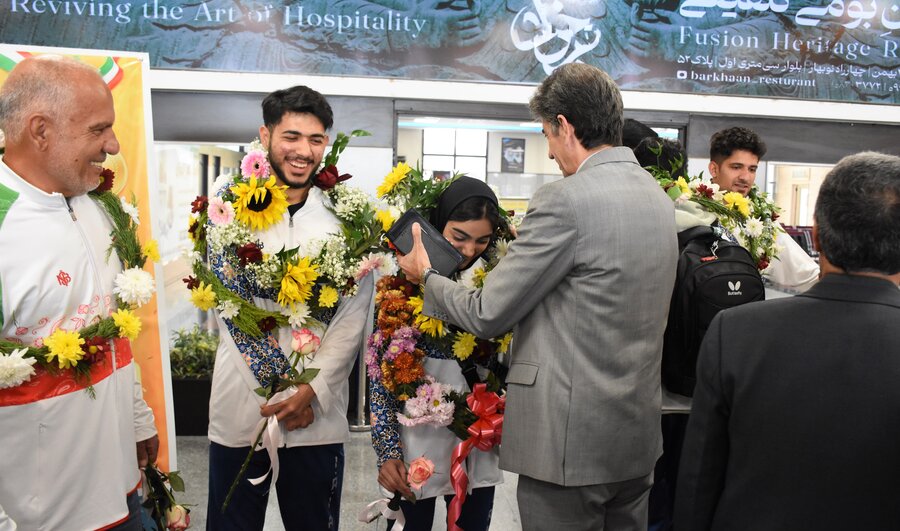 بازگشت قهرمانان