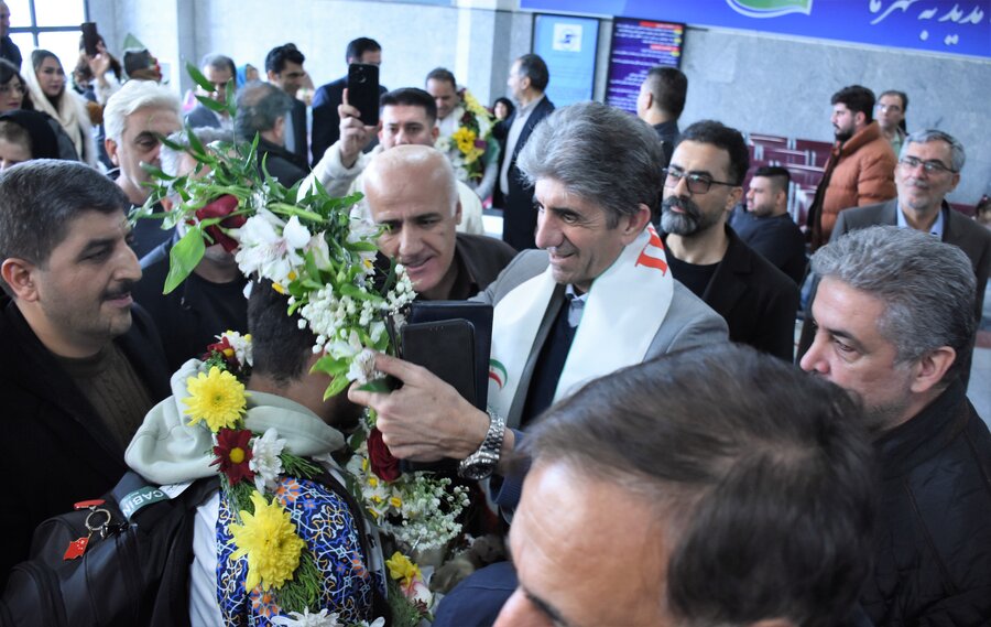 بازگشت قهرمانان