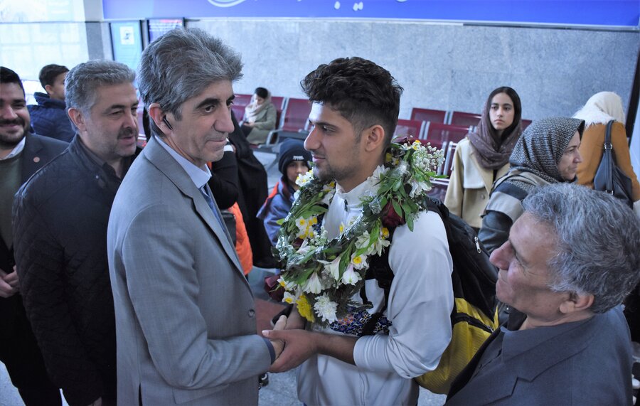 بازگشت قهرمانان