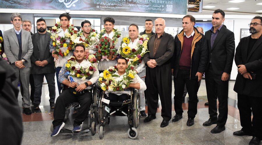 بازگشت قهرمانان