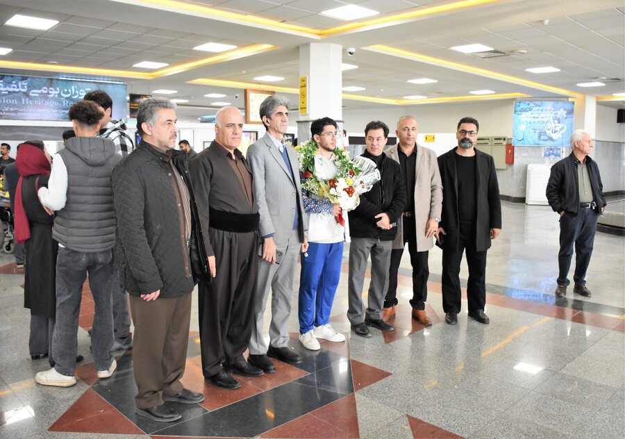 بازگشت قهرمانان